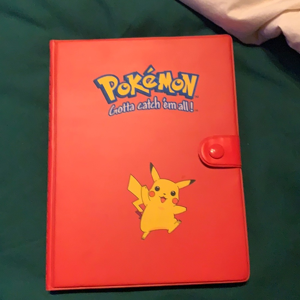 Pokémon booklet with cards!